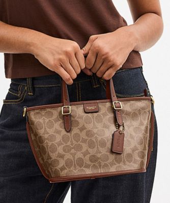 タクシー トート バッグ 21・シグネチャー キャンバス | COACH